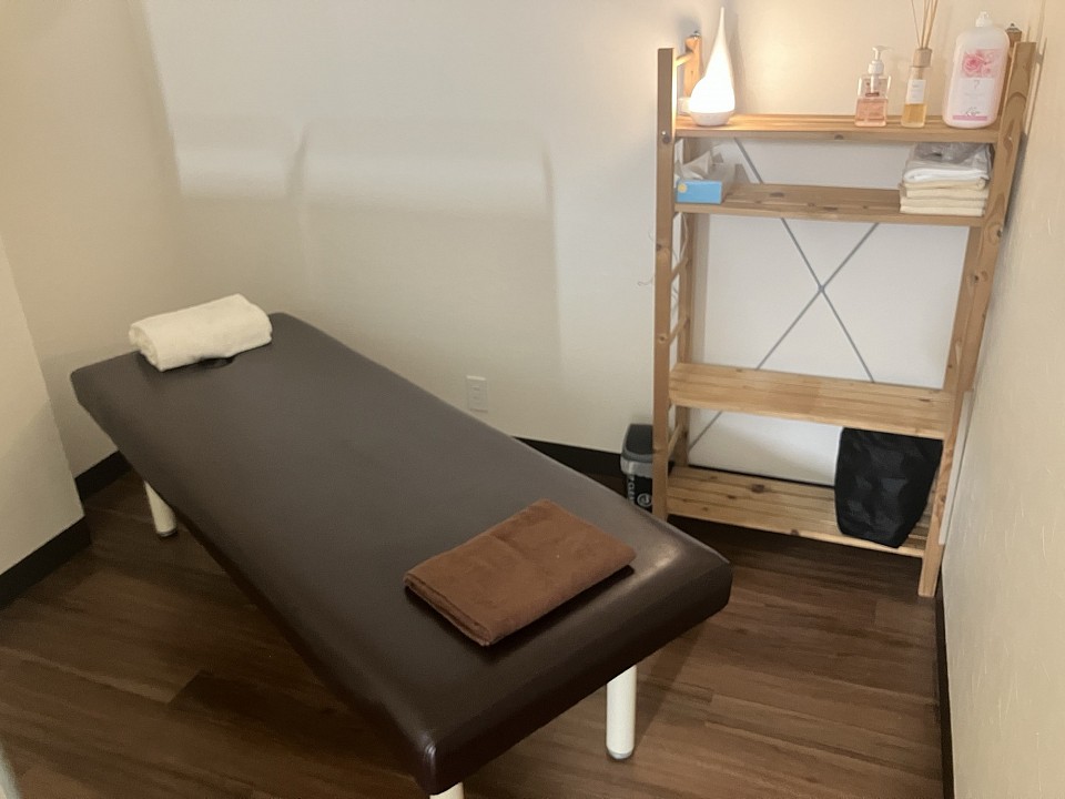 Aroma Luxe 施術ベッド周辺